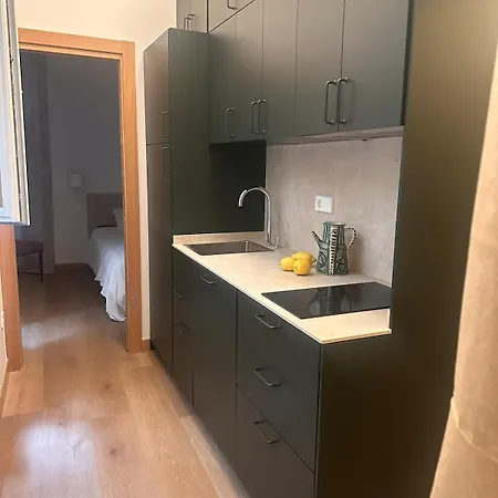 Apartment Bilbao, 3min Walk To Guggenheim With Ac Bilbao
